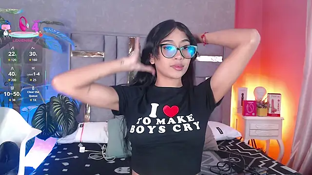 Tyla Ks online show from November 2025 07:40:02 PM