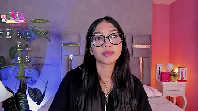 Snapshot of Tyla_Ks chatting on April 2026 07:10:02 PM Tyla Ks online show from April 2026 07:10:02 PM