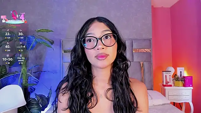 Snapshot of Tyla_Ks chatting on May 2026 08:01:02 PM Tyla Ks online show from May 2026 08:01:02 PM