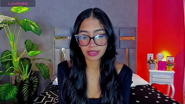 Tyla Ks online show from March 2026 08:32:01 PM