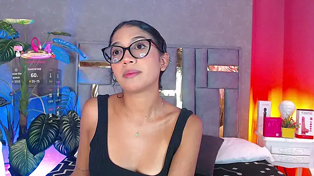 Tyla Ks online show from January 2026 07:32:02 PM