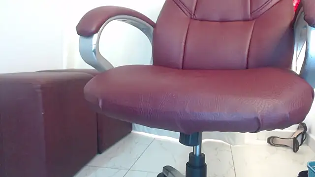 Mature 2025 online show from January 2026 08:40:02 PM