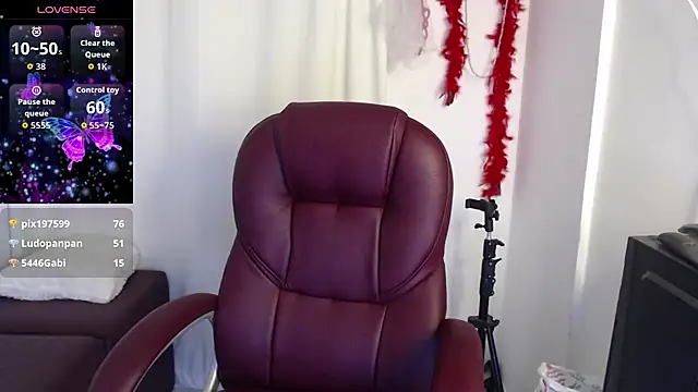 Mature 2025 online show from February 2026 12:03:02 PM