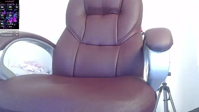 Mature 2025 online show from February 2026 06:41:01 PM