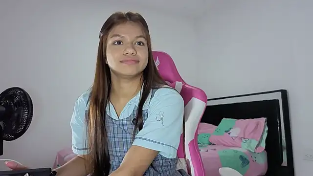 Snapshot of sophia_ramirez12 chatting on April 2026 02:51:02 AM sophia ramirez12 online show from April 2026 02:51:02 AM