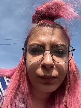 KittieHallo online show from March 2025 12:29:01 PM