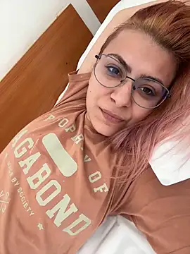 KittieHallo online show from February 2025 11:01:02 AM