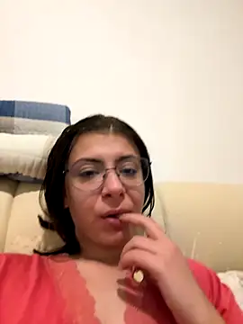 KittieHallo online show from October 2025 09:45:02 PM