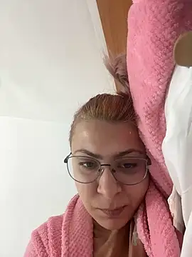 KittieHallo online show from February 2025 04:51:01 PM