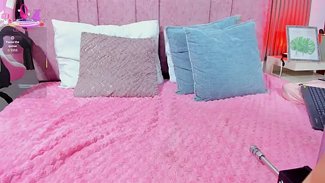 cutie sarax1 online show from November 2025 01:10:02 PM