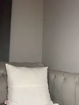 Snapshot of laraaaaaa chatting on February 2026 01:26:01 AM laraaaaaa online show from February 2026 01:26:01 AM