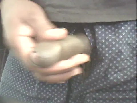 Snapshot of Mthondo-qinile chatting on November 2025 05:55:01 AM Mthondo-qinile online show from November 2025 05:55:01 AM