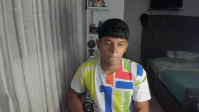 Snapshot of Fox2evans chatting on February 2026 06:49:02 PM Fox2evans online show from February 2026 06:49:02 PM