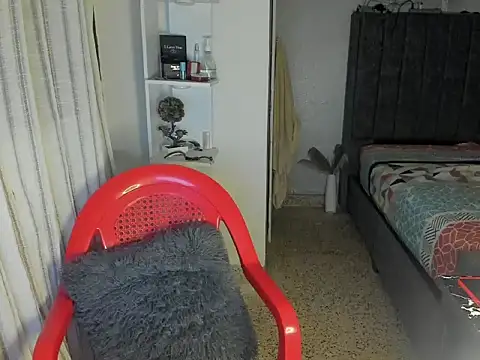 Snapshot of Fox2evans chatting on December 2025 07:25:02 AM Fox2evans online show from December 2025 07:25:02 AM