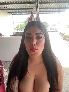  SARA 69 online show from April 2026 12:01:02 PM