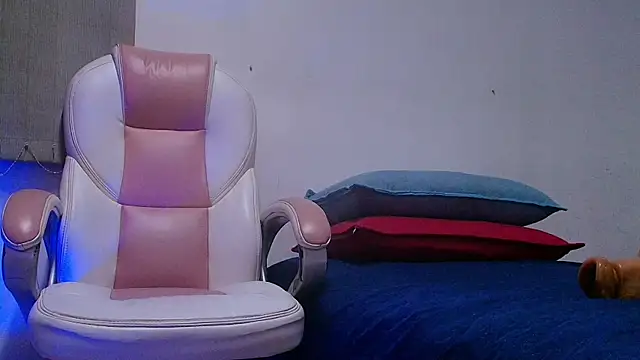 abigail fx online show from September 2025 03:05:01 AM