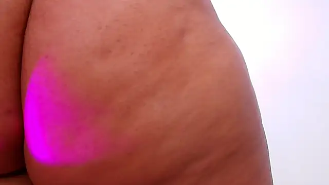 abigail fx online show from September 2025 03:05:01 AM