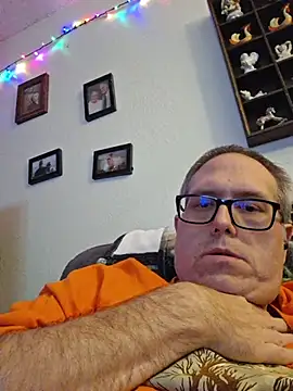 Snapshot of Smallone327 chatting on October 2025 08:43:01 PM Smallone327 online show from October 2025 08:43:01 PM