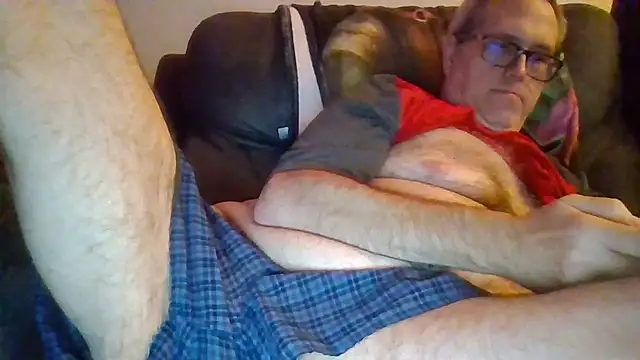 Snapshot of Smallone327 chatting on September 2025 04:46:02 AM Smallone327 online show from September 2025 04:46:02 AM