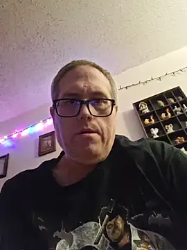 Snapshot of Smallone327 chatting on October 2025 06:15:02 AM Smallone327 online show from October 2025 06:15:02 AM