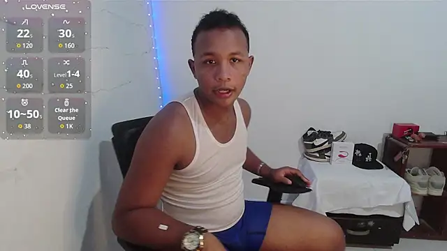 Snapshot of Gooss_cum chatting on October 2025 05:31:01 AM Gooss cum online show from October 2025 05:31:01 AM