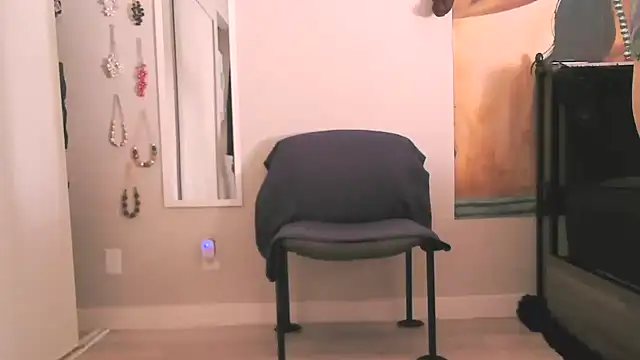 Queenanitadix online show from February 2026 09:12:01 PM