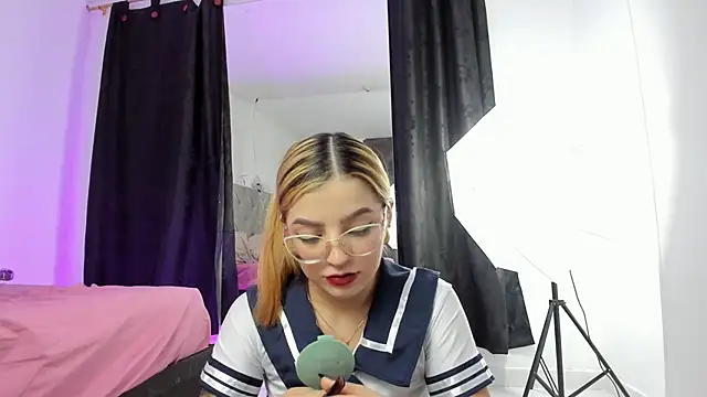 MelaniJhonson online show from October 2025 06:26:01 AM