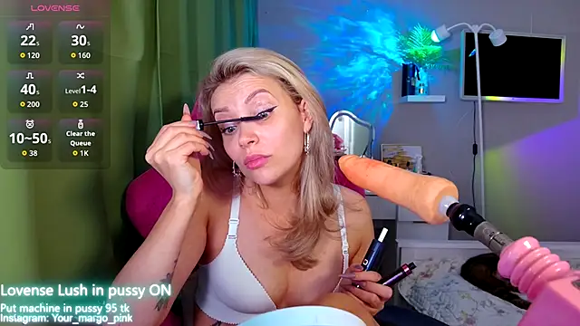 Snapshot of Margony chatting on October 2025 04:13:02 AM Margony online show from October 2025 04:13:02 AM