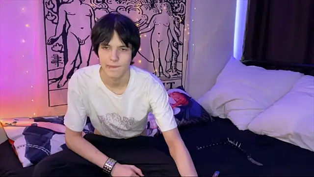 timi-moon online show from February 2025 10:34:01 AM