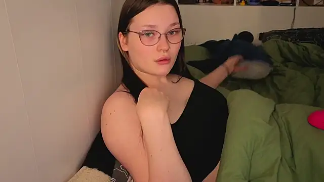 milliedoll online show from November 2025 09:46:02 AM