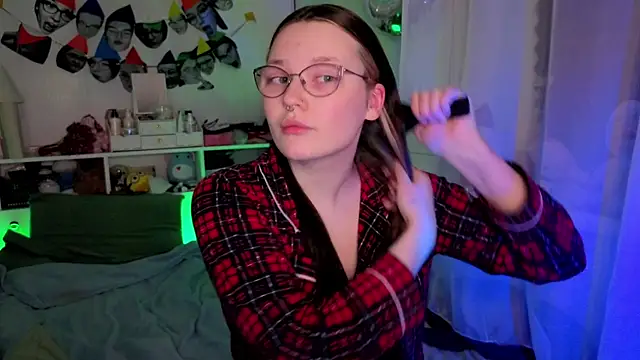 milliedoll online show from December 2025 12:55:01 AM