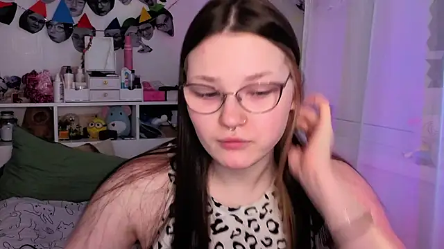 milliedoll online show from November 2025 06:25:02 AM