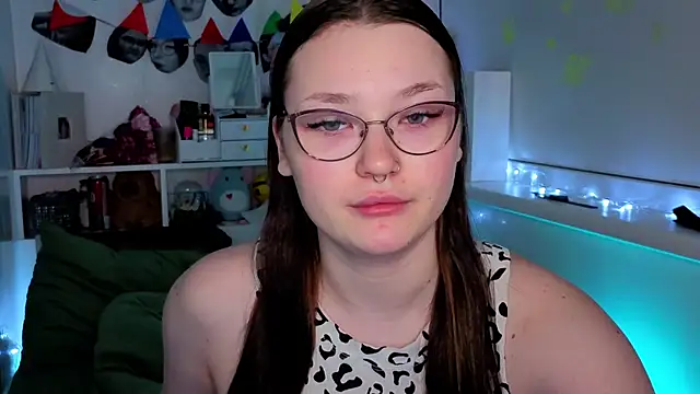 milliedoll online show from October 2025 11:21:02 AM