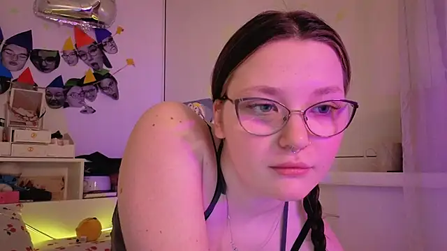 milliedoll online show from February 2026 12:25:02 PM