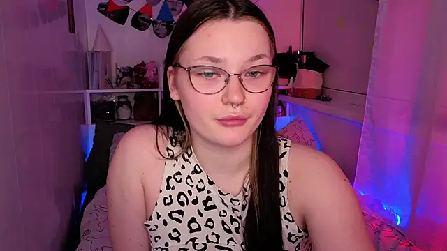 milliedoll online show from November 2025 10:26:01 AM