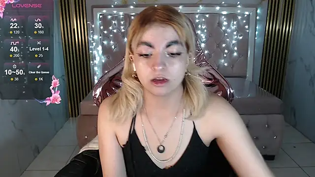 lili conor s online show from September 2025 03:13:02 AM