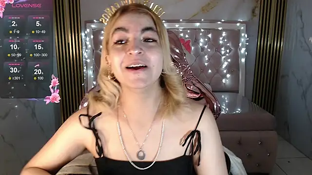 lili conor s online show from September 2025 03:34:02 AM
