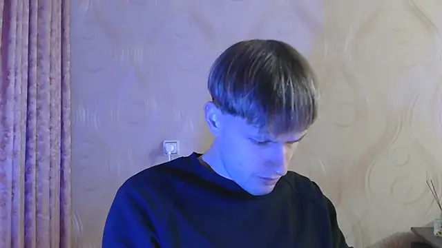 frama666 online show from December 2025 02:08:02 PM