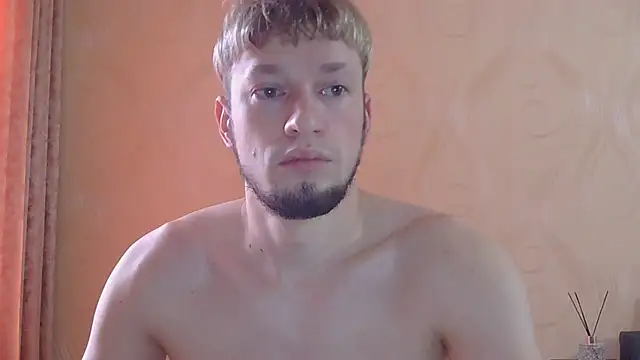 Snapshot of frama666 chatting on July 2026 09:02:01 AM frama666 online show from July 2026 09:02:01 AM