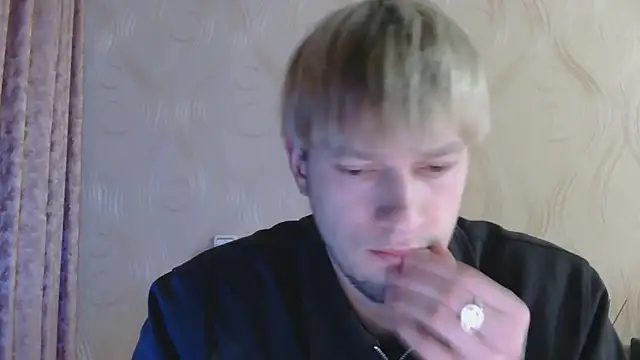 Snapshot of frama666 chatting on April 2026 06:06:01 PM frama666 online show from April 2026 06:06:01 PM