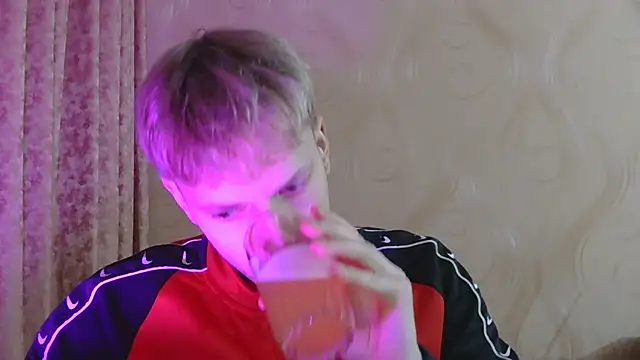 Snapshot of frama666 chatting on February 2026 08:41:01 PM frama666 online show from February 2026 08:41:01 PM