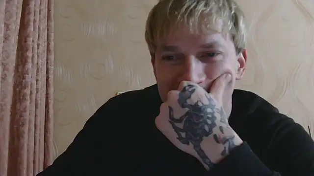 Snapshot of frama666 chatting on April 2026 10:27:01 PM frama666 online show from April 2026 10:27:01 PM