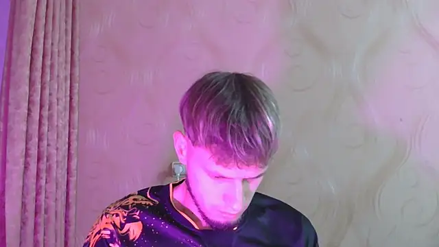 frama666 online show from October 2025 07:03:02 PM