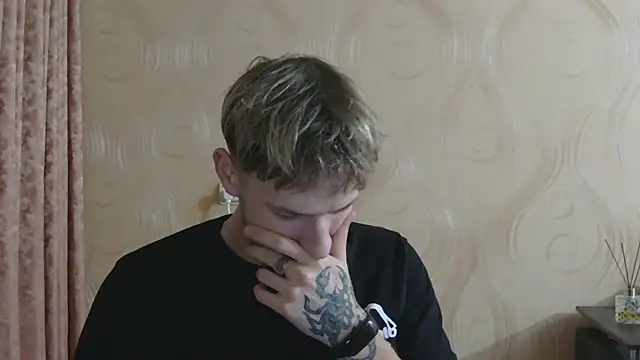 frama666 online show from November 2025 09:07:02 PM