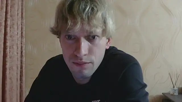 Snapshot of frama666 chatting on May 2026 06:09:01 PM frama666 online show from May 2026 06:09:01 PM