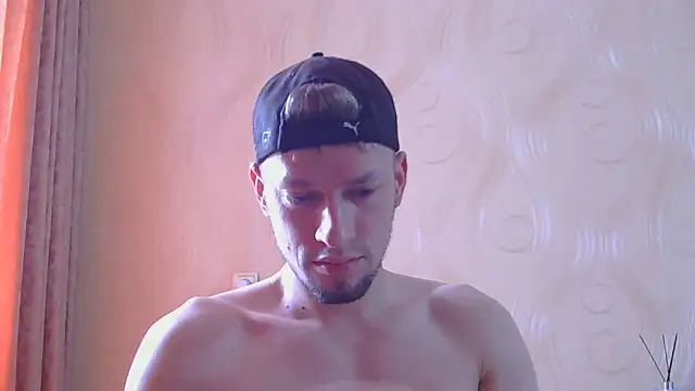 Snapshot of frama666 chatting on June 2026 10:21:02 AM frama666 online show from June 2026 10:21:02 AM