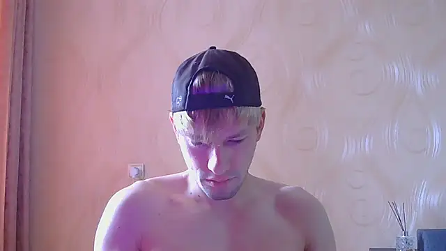 Snapshot of frama666 chatting on May 2026 08:54:01 AM frama666 online show from May 2026 08:54:01 AM