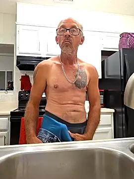 chris8827 online show from October 2025 09:27:01 PM