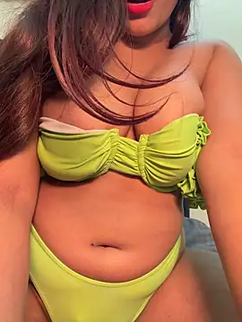 Snapshot of isha_sassy chatting on February 2026 07:21:02 PM isha sassy online show from February 2026 07:21:02 PM