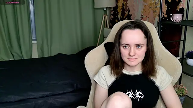 Snapshot of Luna_Loveee chatting on March 2025 03:40:01 AM Luna Loveee online show from March 2025 03:40:01 AM